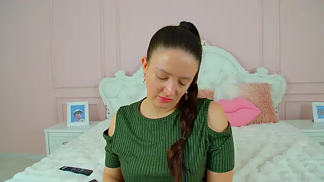 ElinaBellucci – Live XXX-chat