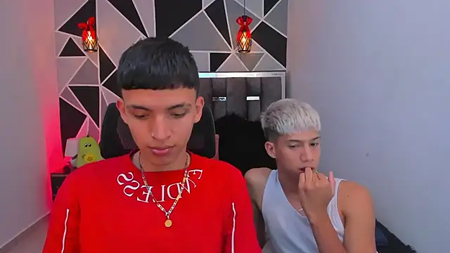 Chatroom XXX en direct de Juan_Nd_Steven