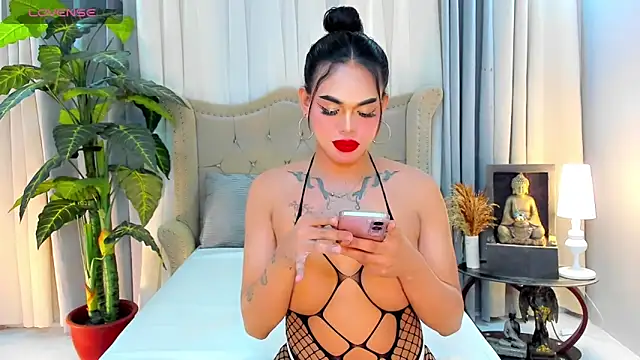 MochaliciousTransOnTop – Live XXX-chat