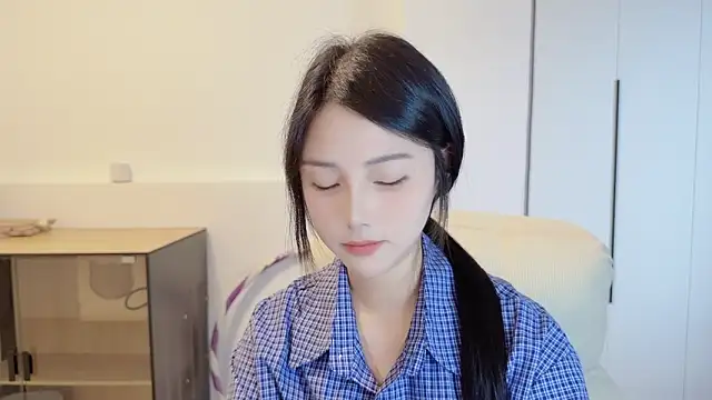 HaagenDazs_ élő XXX-chatje