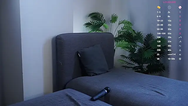 Chatroom XXX en direct de ClarineCasebolt