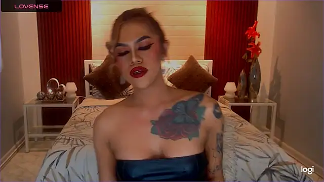 Вебкам-шоу StellaStrong30