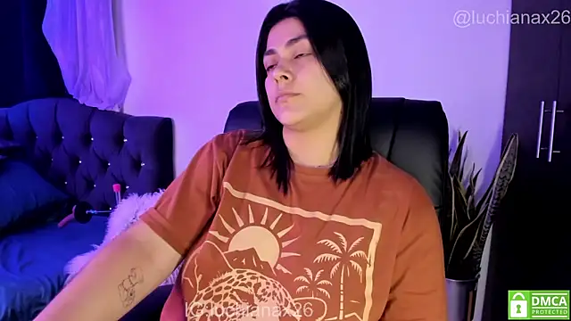 Онлайн чат XXX lucy26_