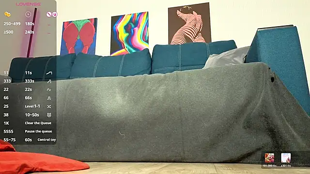 TrixiBell élő XXX-chatje