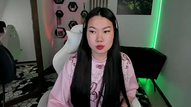 LunaPurrr live XXX chat