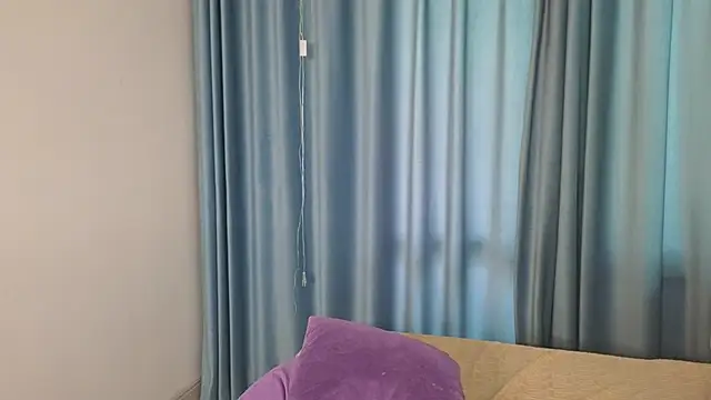 MollySally live XXX chat