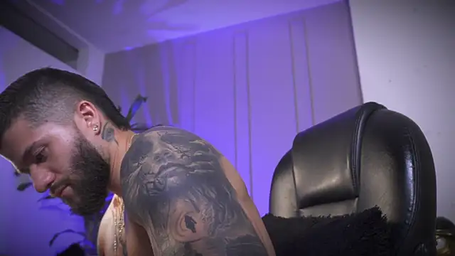 Czat XXX na żywo – Frank_Farrell