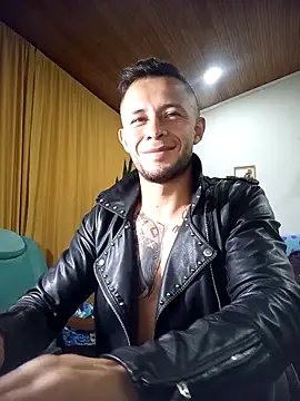 Show modela sebastian_horny na web-kameri