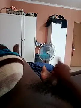 zulujhgfgghjj Webcam Show