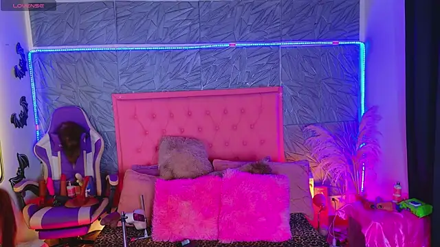 macasweet Adlı Modelin Canlı XXX Sohbeti