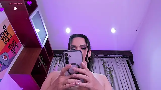 AudreyHayworth élő XXX-chatje