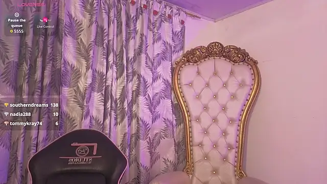 SABRIINA_TAY Chat XXX in diretta