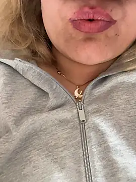 Brandi_Love32: вебкам-шоу