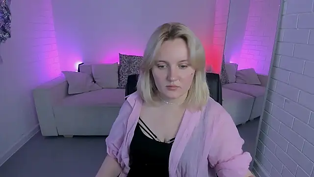 Chatroom XXX en direct de KathyBriggs