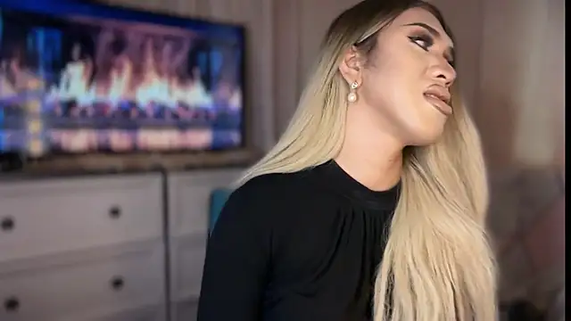 Ts_glamxxn Webbikameraesitys