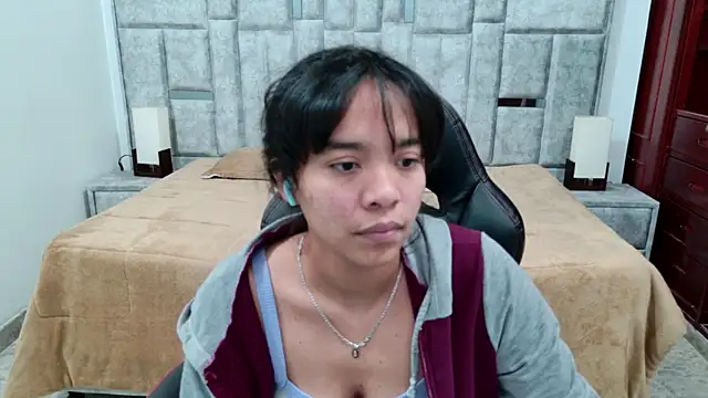 Živý XXX chat laureentt_