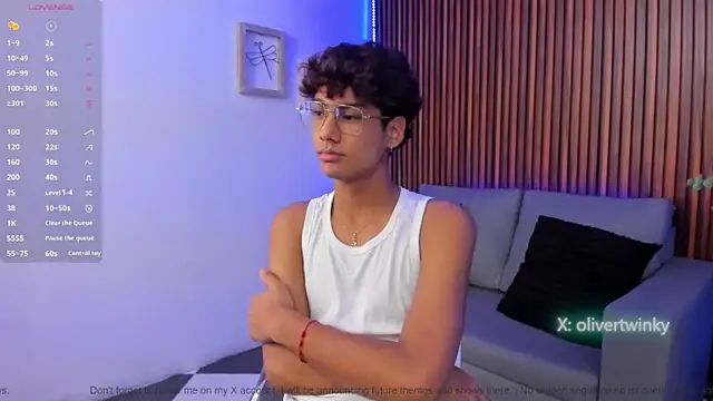 Show modela Oliver20__ na web-kameri