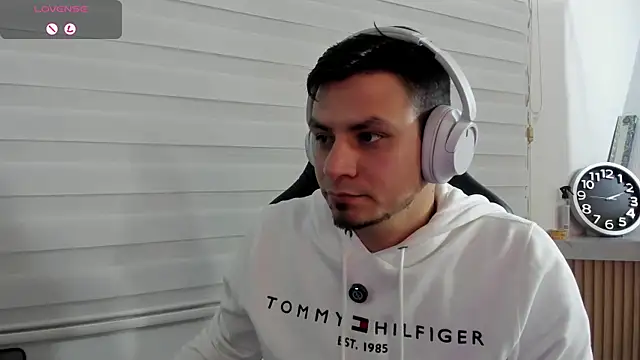 Pokazy przed kamerką – Rick_Adams