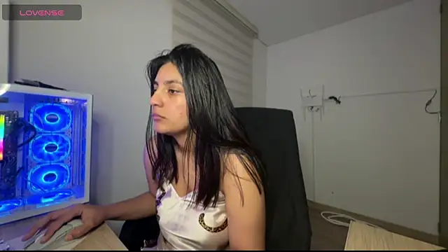 Chat XXX en directo de cloe_small