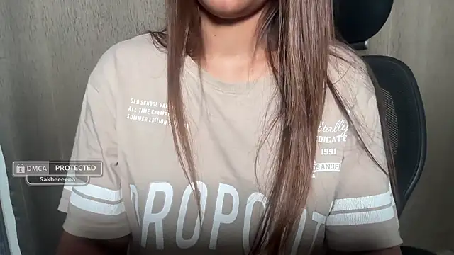 Sakheeeena Webcam Show