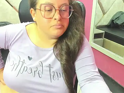 دردشة Sarah_Boobs_ الجنسية المباشرة