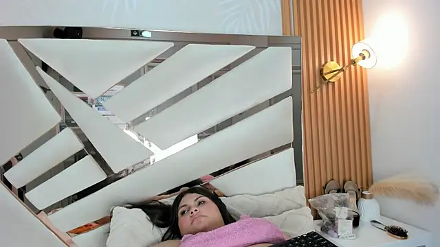 دردشة Eimy_Curvy الجنسية المباشرة