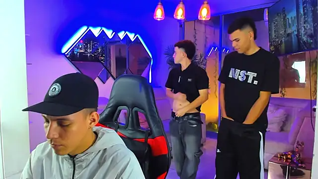 Houseofwarrios 网络视讯表演