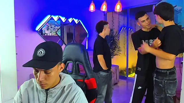 Houseofwarrios Show Webcam