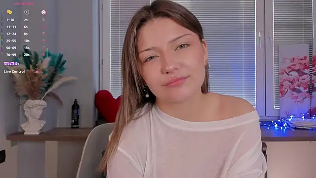 XXX chat uživo modela OssieCrews