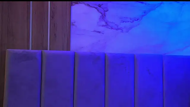 Izabellle02's Webcam Show