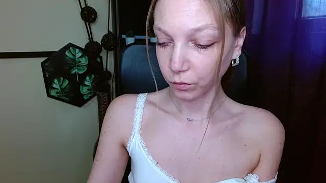 Živý XXX chat EmillyPlay