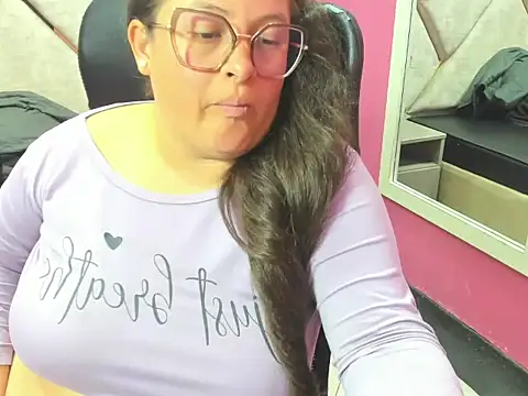 Sarah_Boobs_: онлайн-секс-чат