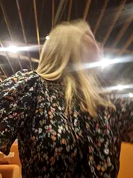 Anna_Nights: απευθείας συνομιλία ΧΧΧ