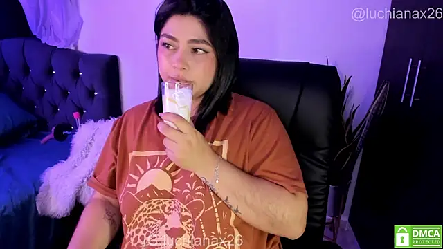 lucy26_ 现场XXX聊天