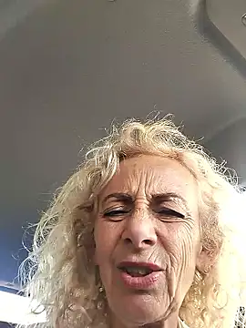 แชท XXX สดของ clarabell4