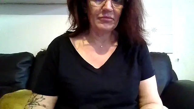 دردشة RubyyRosee الجنسية المباشرة