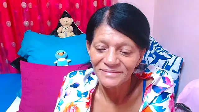 SLUTTYROXY webcam show