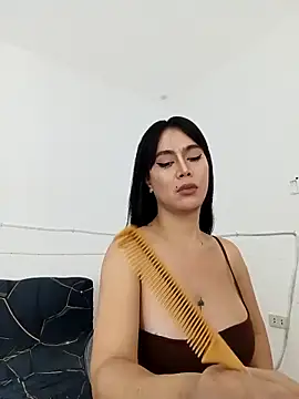 Chat XXX en directo de DominnantTransqueen