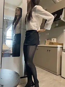 ZHJKS9988 Live XXX-Chat