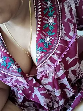 samitasharma élő XXX-chatje