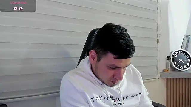 Онлайн чат XXX Rick_Adams