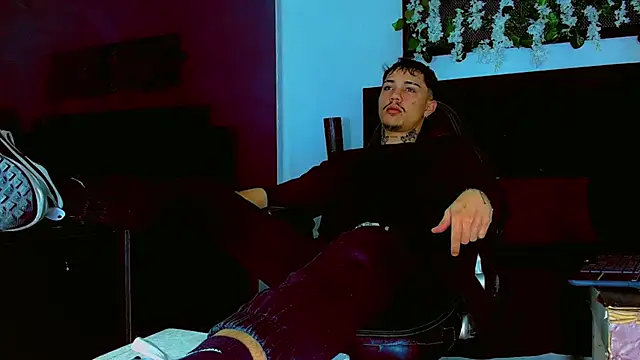 Chat XXX en directo de HannibalLester