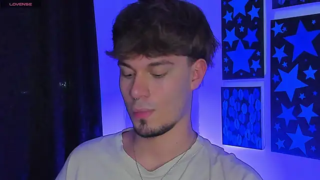 manu__05 লাইভ XXX চ্যাট