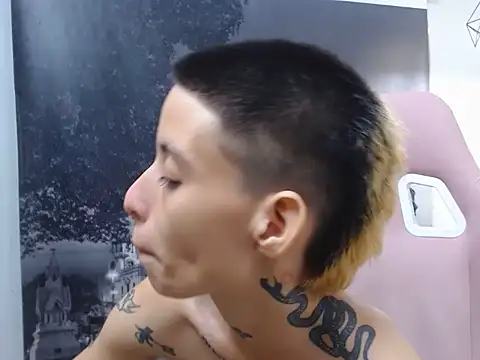 lunallena_17 – webcam-show