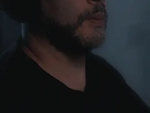 Sanders_White Show Webcam