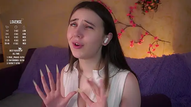 Chat +18 de GillianDowdey ao vivo