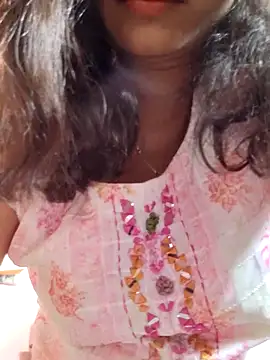 Ankitahot1993 Adlı Modelin Canlı XXX Sohbeti