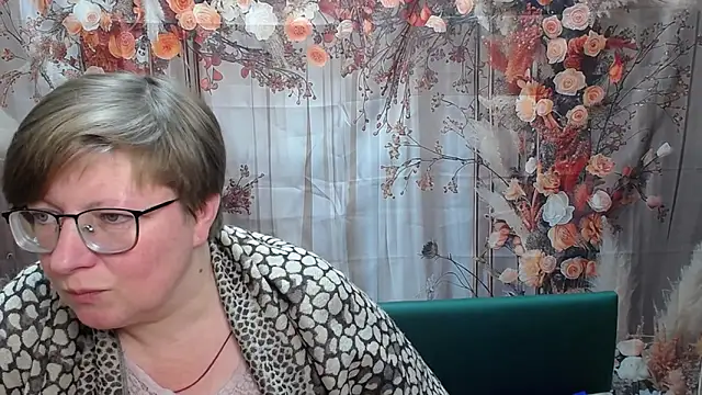 RadaChudna live XXX chat