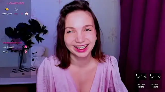 แชท XXX สดของ KindHazelHere_