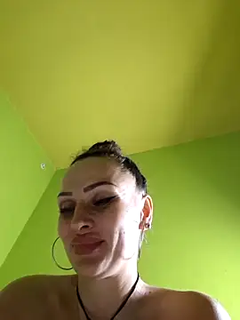 Caramellaa Webcam show